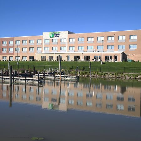 Holiday Inn Express & Suites Port Huron, An Ihg Hotel Exterior foto