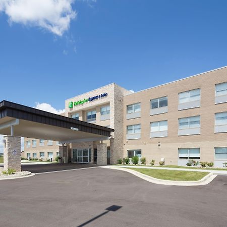 Holiday Inn Express & Suites Port Huron, An Ihg Hotel Exterior foto