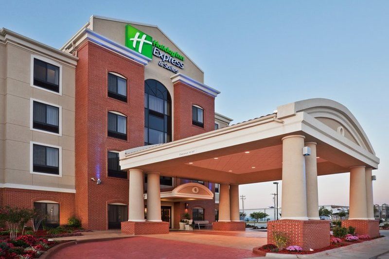 Holiday Inn Express & Suites Port Huron, An Ihg Hotel Exterior foto